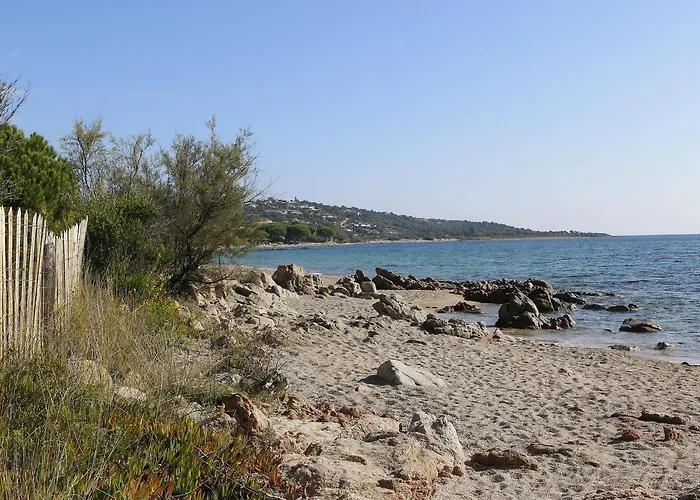 Marina Di A Testa Üdülőközpont Sainte-Lucie de Porto-Vecchio