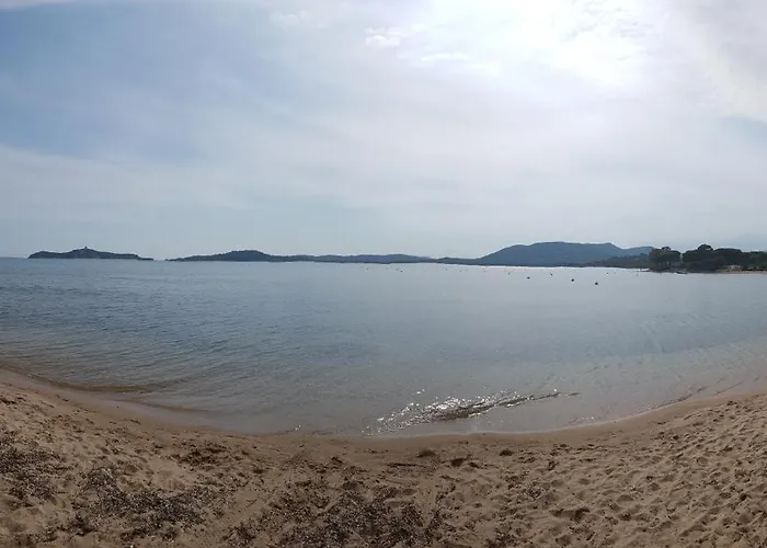 Marina Di A Testa Üdülőközpont